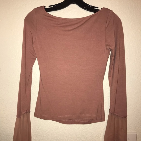 Mauve Color Unique Bell Sleeve Boutique Top - Picture 7 of 8